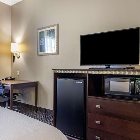 Best Western Mineola Inn Bagian luar foto