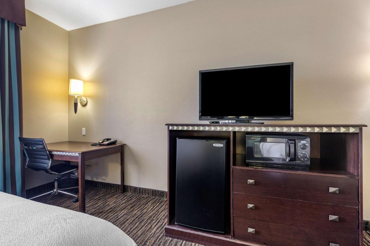 Best Western Mineola Inn Bagian luar foto