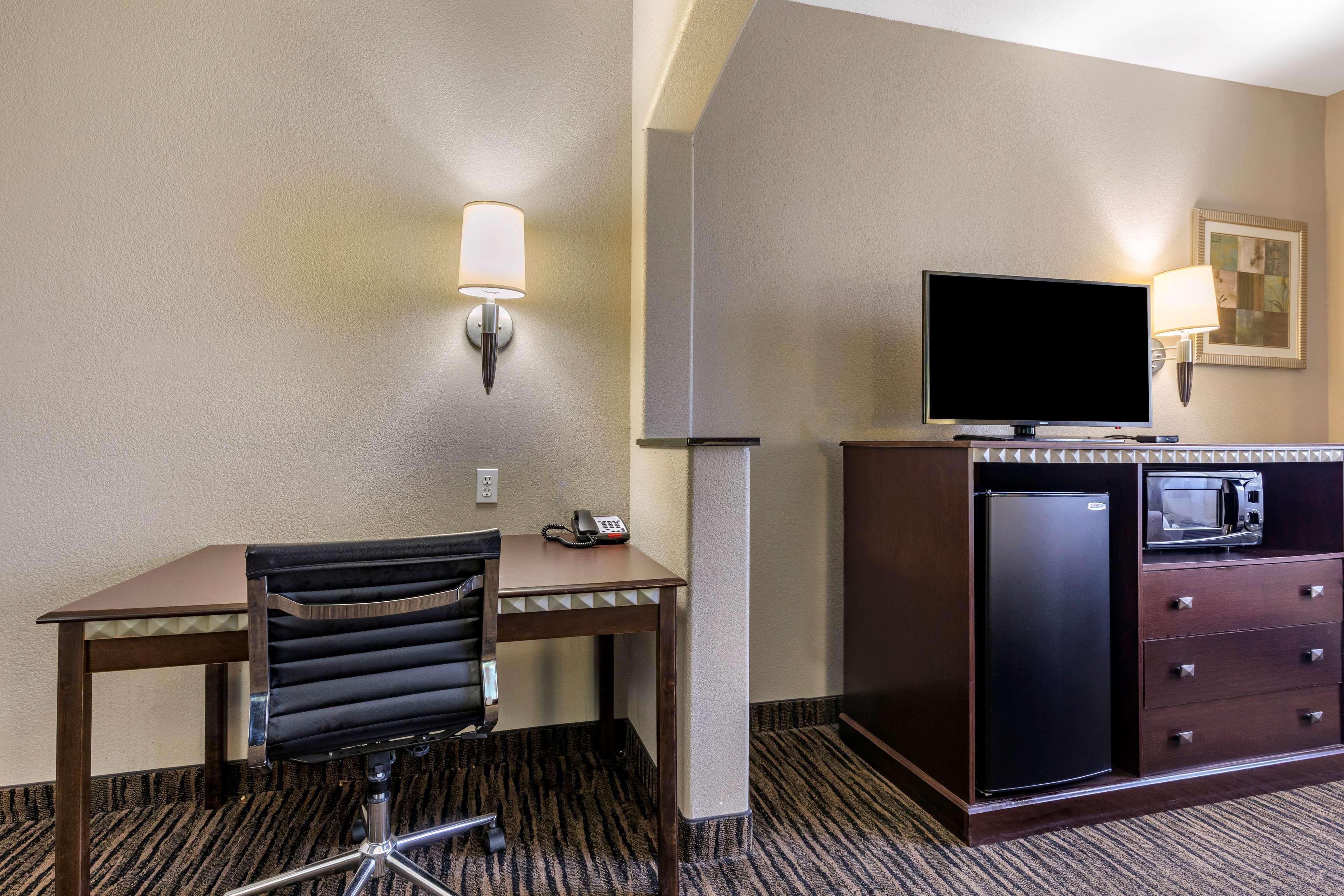 Best Western Mineola Inn Bagian luar foto