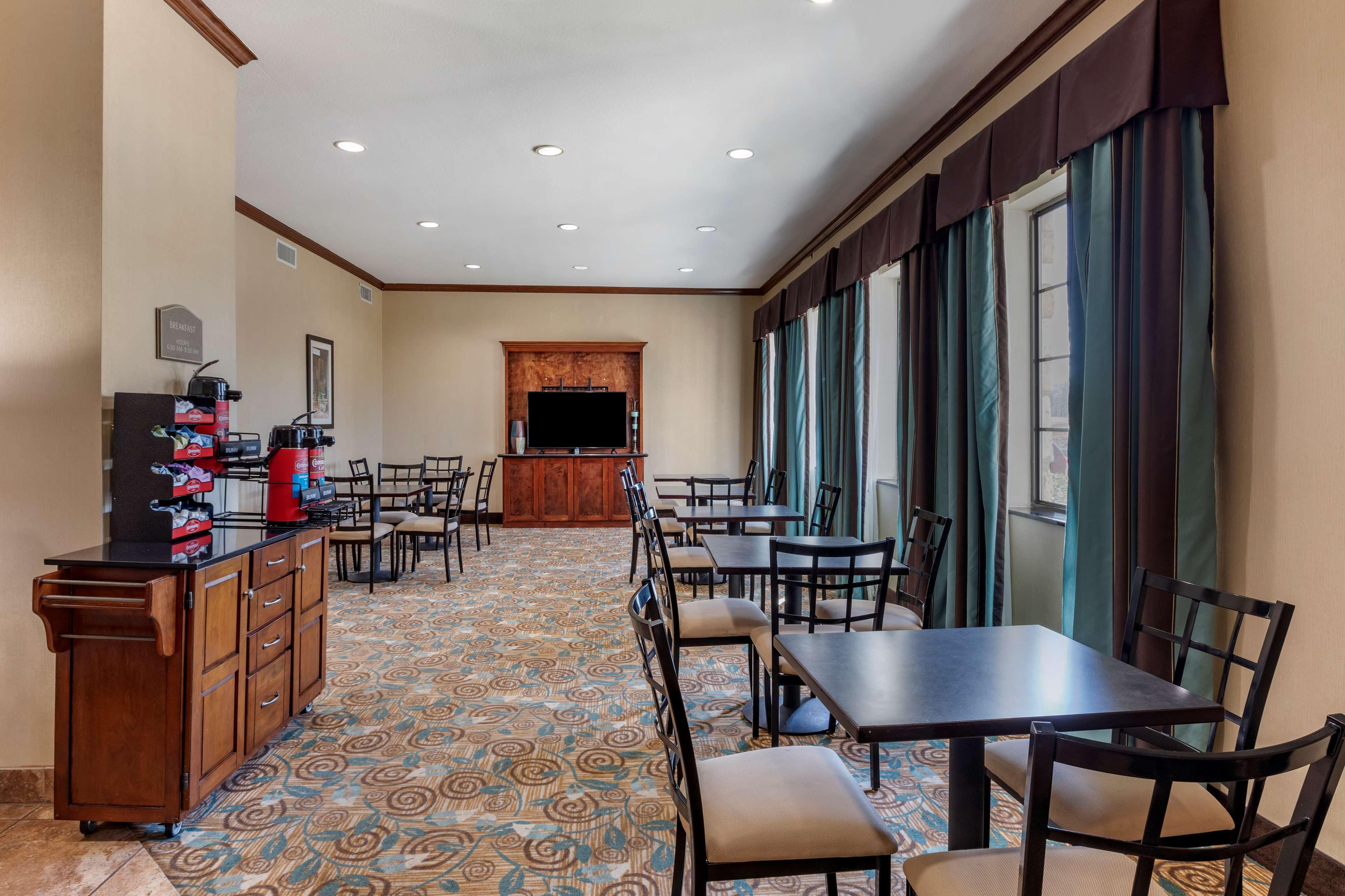 Best Western Mineola Inn Bagian luar foto