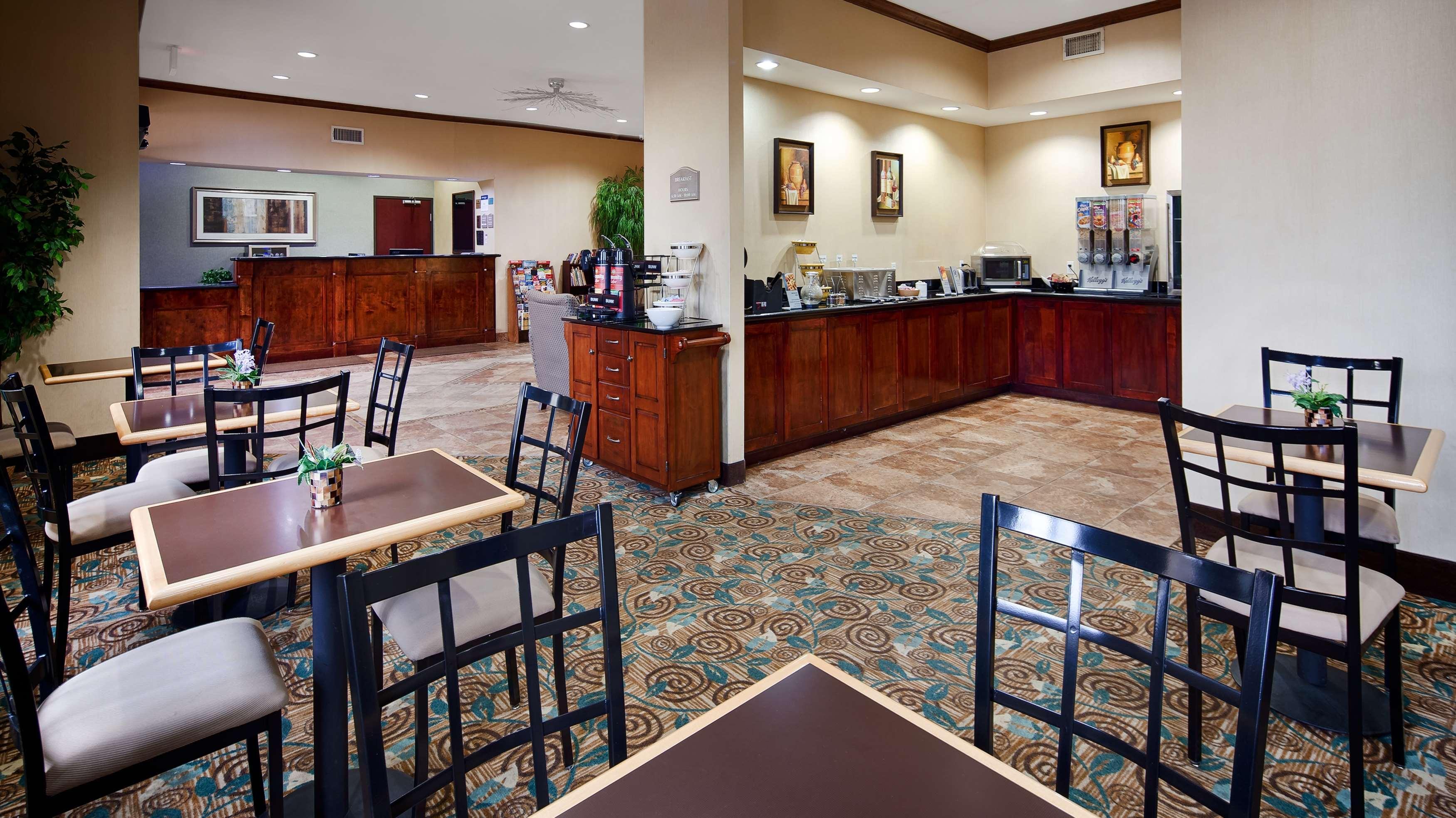 Best Western Mineola Inn Bagian luar foto